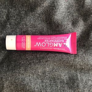 Three size products.Primer, moisturizer, facewash